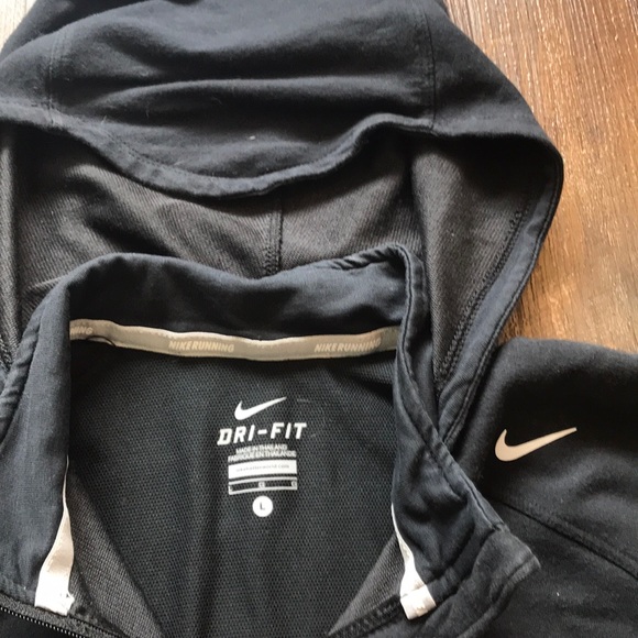 {Nike} Dri-Fit Jacket - Picture 3 of 5